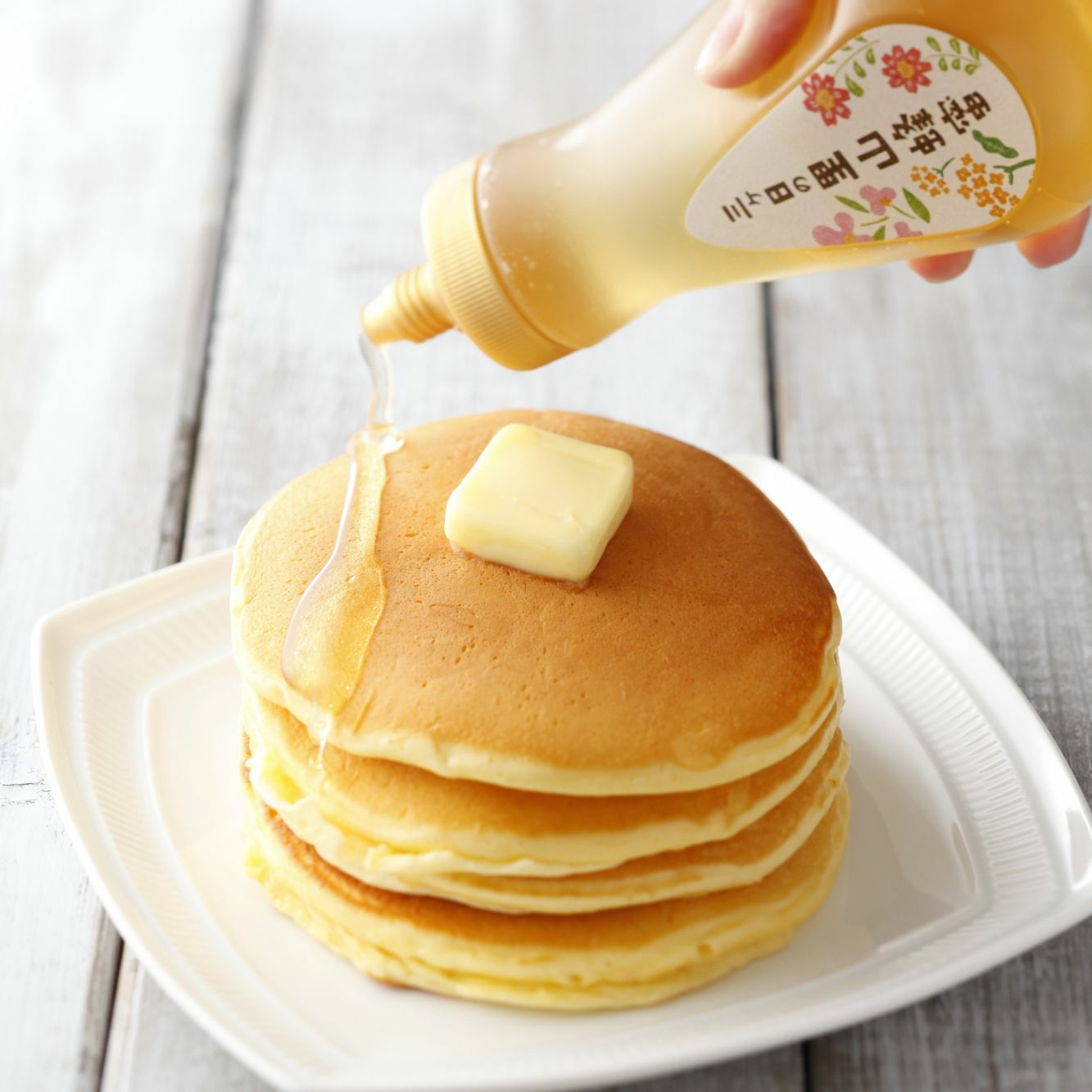 国産三ヶ日の里山蜂蜜 450gボトルタイプの通販｜はちみつ専門店 長坂養蜂場