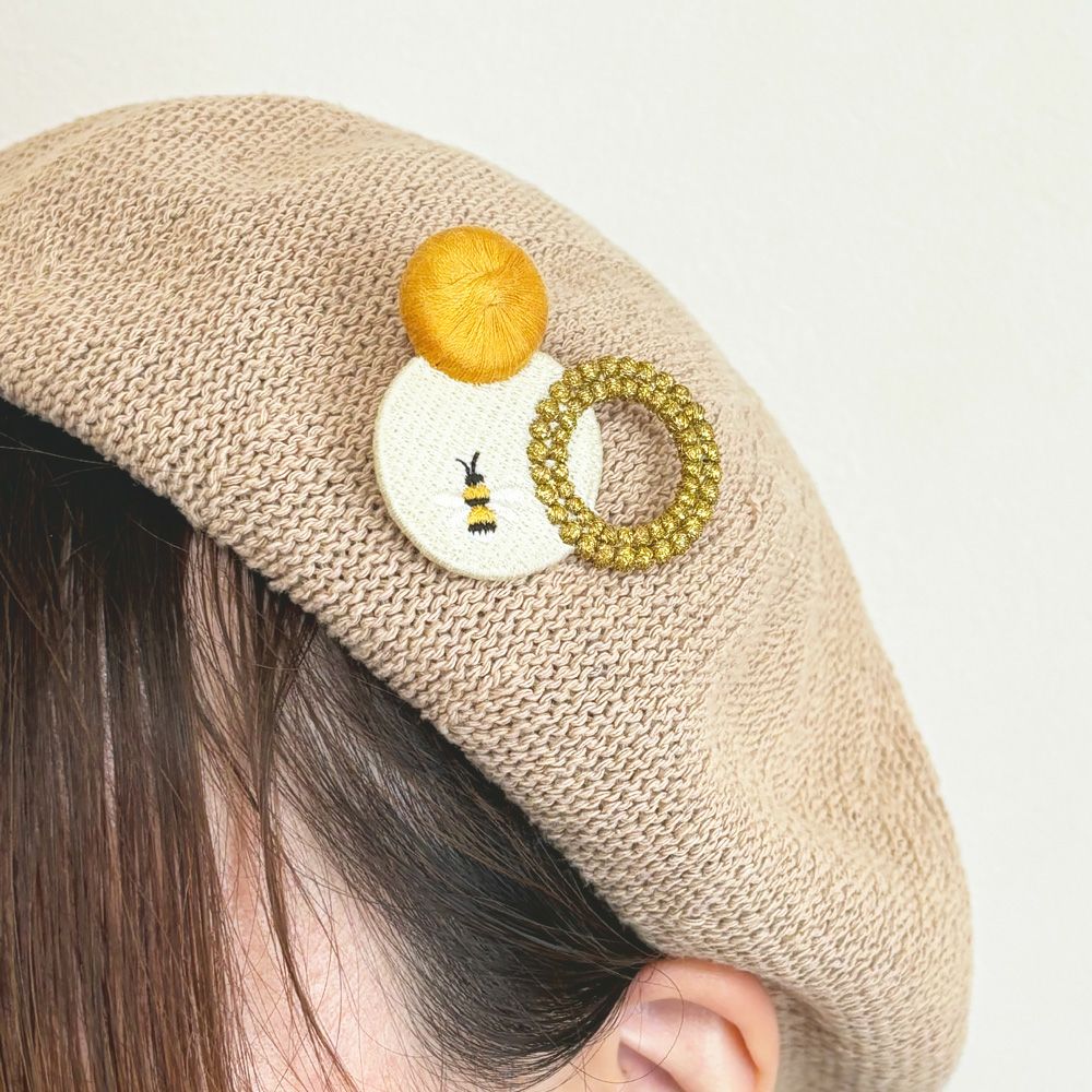  000 アンサンブルブローチ