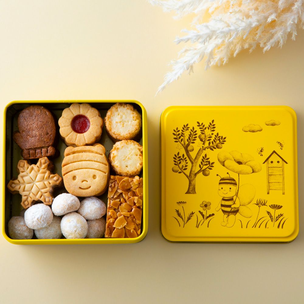 【予約販売】ぶんぶんハニークッキー缶 ～ぶんぶんの雪あそび～ (冬タグ)